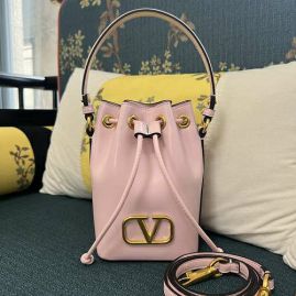 Picture of Valentino Lady Handbags _SKUfw148705522fw